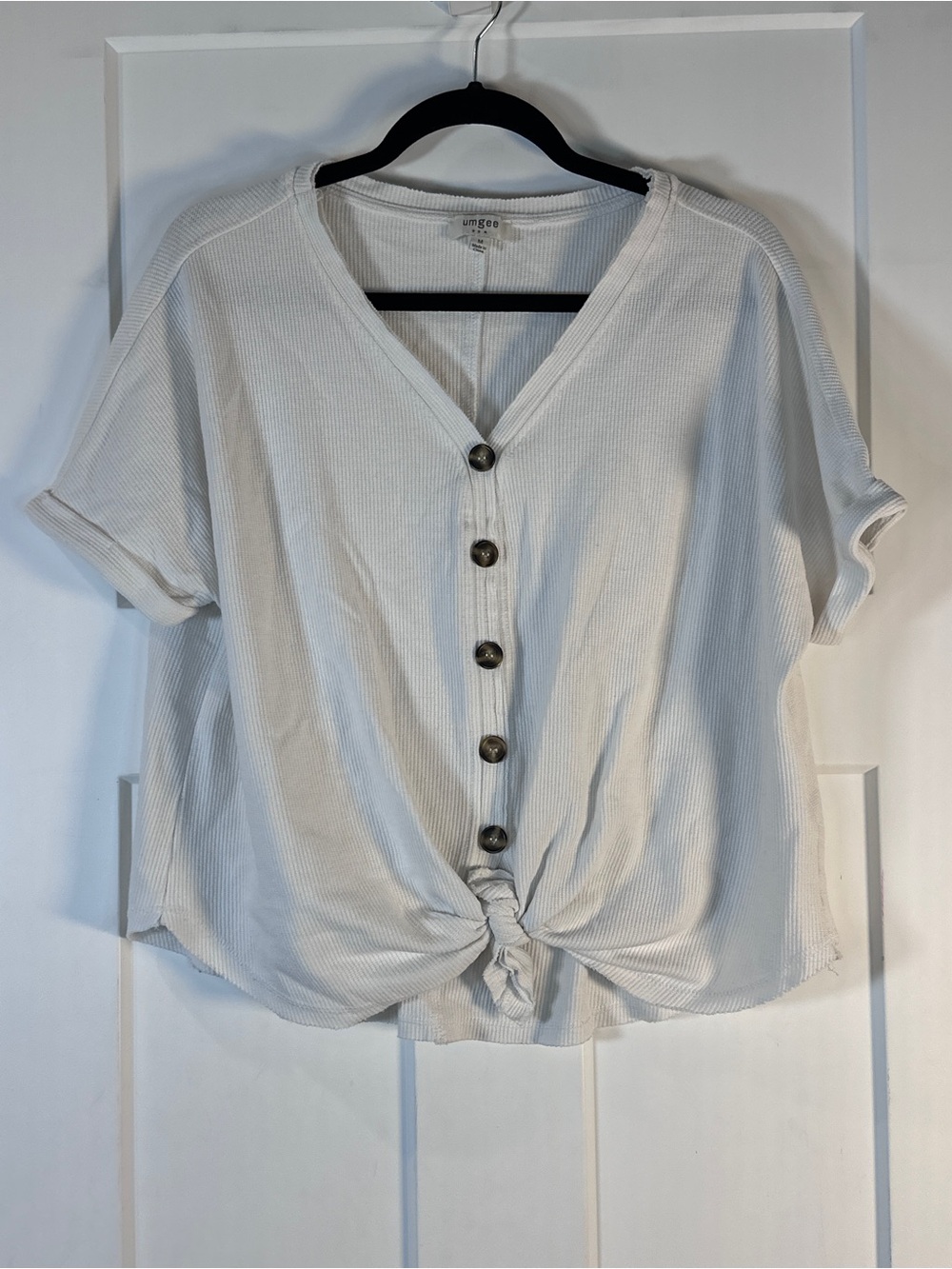 Umgee White Short-Sleeve Knot Front Cotton Blend Button V-Neck Top